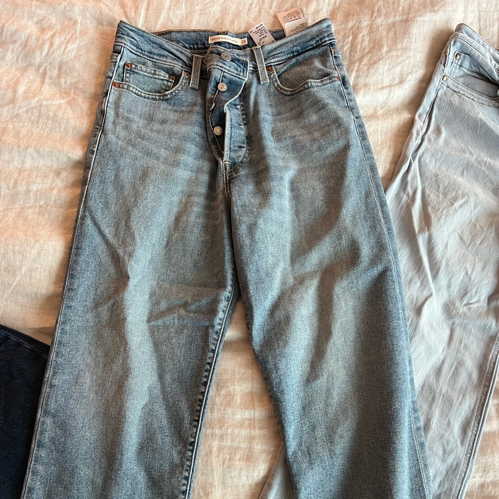 Levi’s rib cage denim size 29.